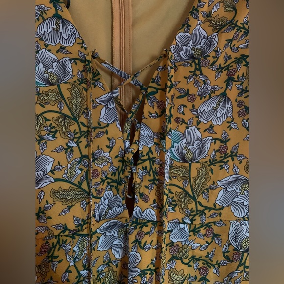Forever 21 Floral Romper - Picture 3 of 6